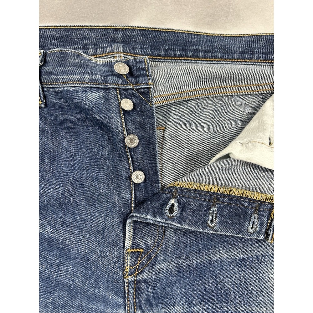 Levi's 501 Original Fit Jeans Mens W36 L30 Blue Medium Wash Button Fly Straight